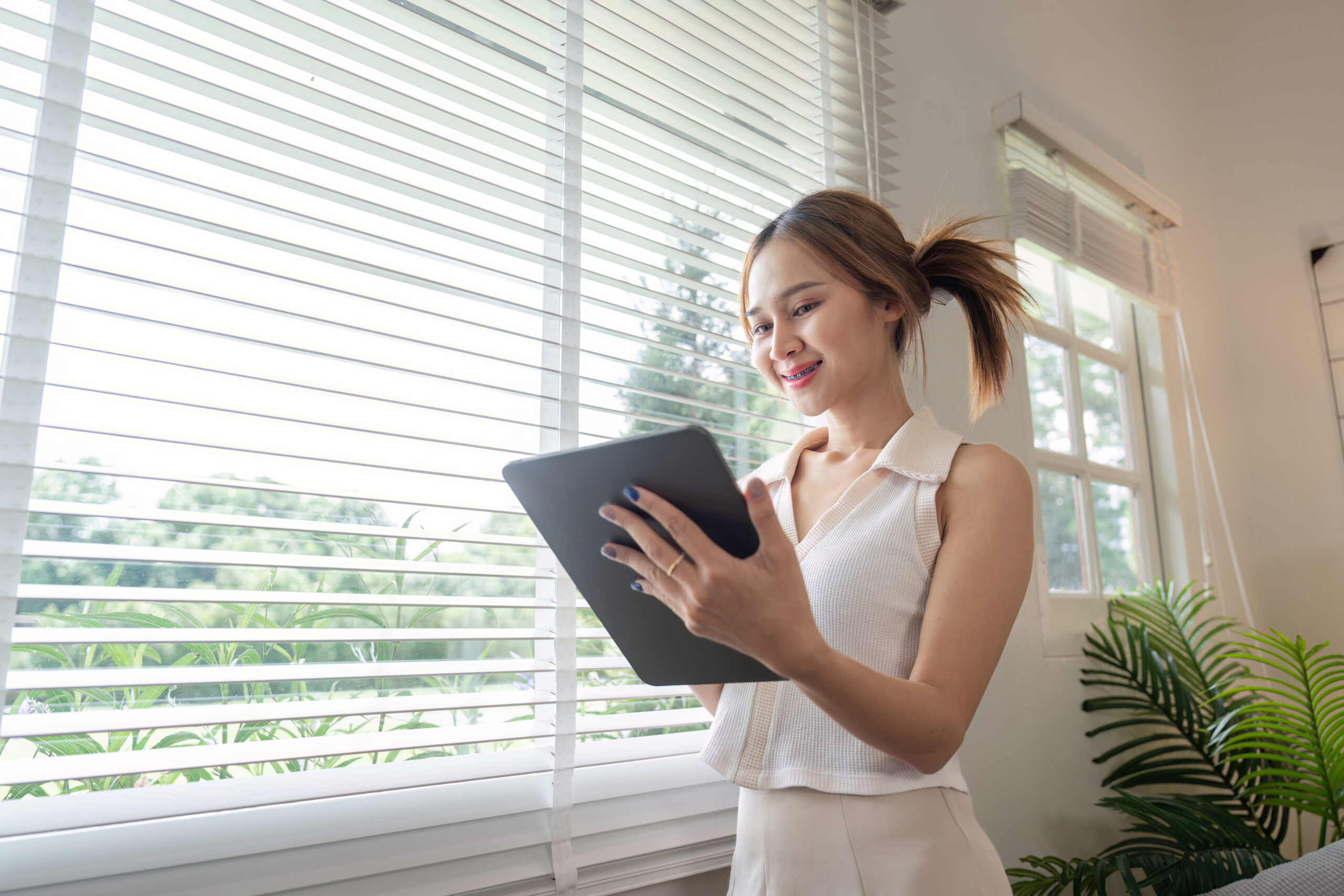 Motorized blinds vs traditional blinds blinds motorized blinds traditional blinds